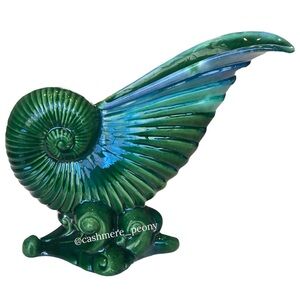 Vintage Royal Haeger Ceramic Green Nautilus Shell Vase Art Deco